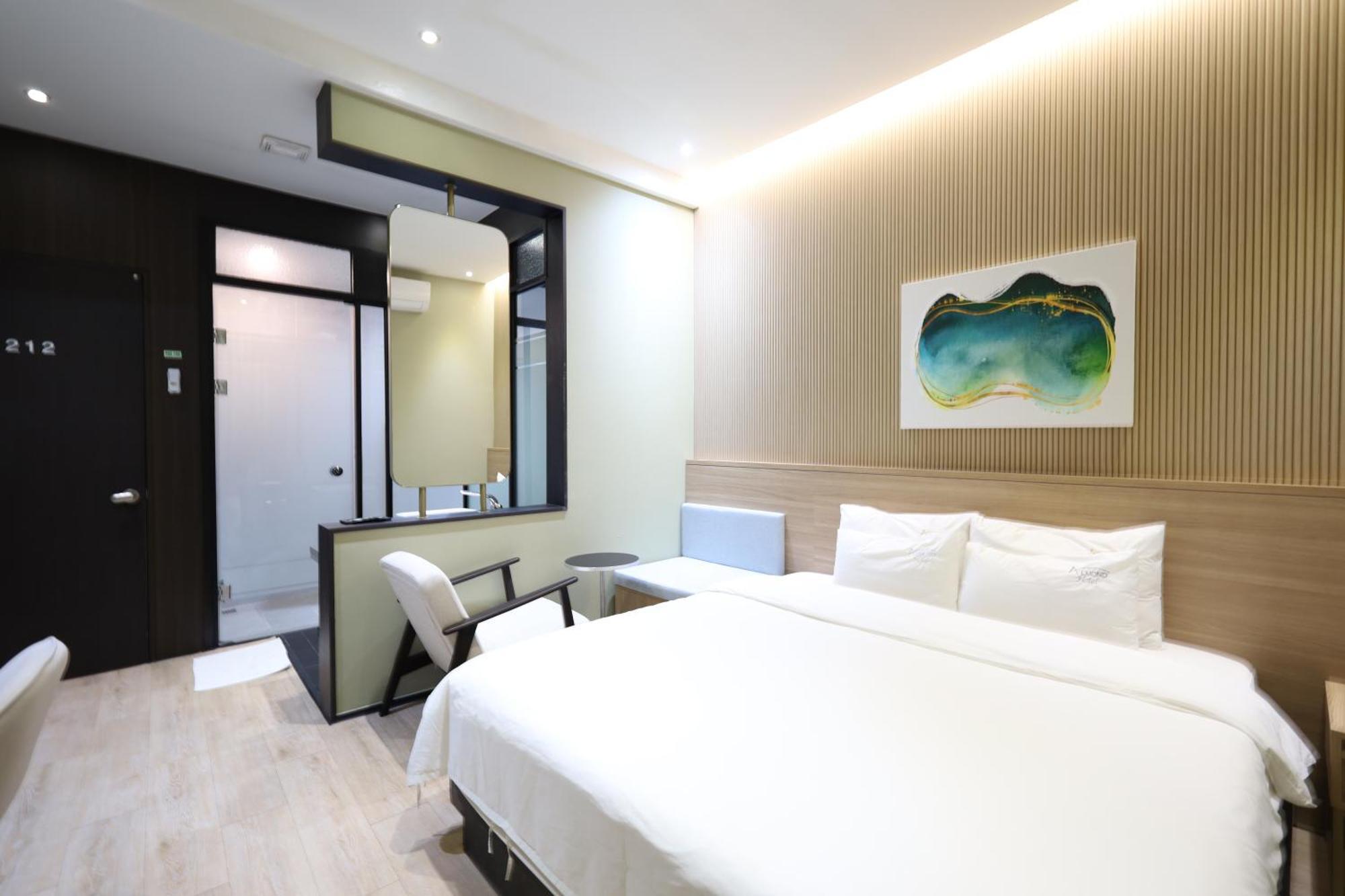 Almond Hotel Busan Station Exterior foto